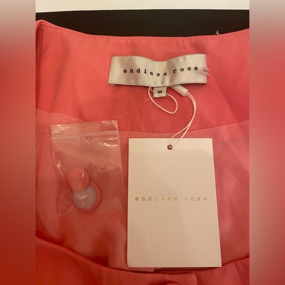 NWT Endless Rose Woman’s Scoop Neck U Button Pink Blazer Top Jacket Size Medium - Picture 6 of 12